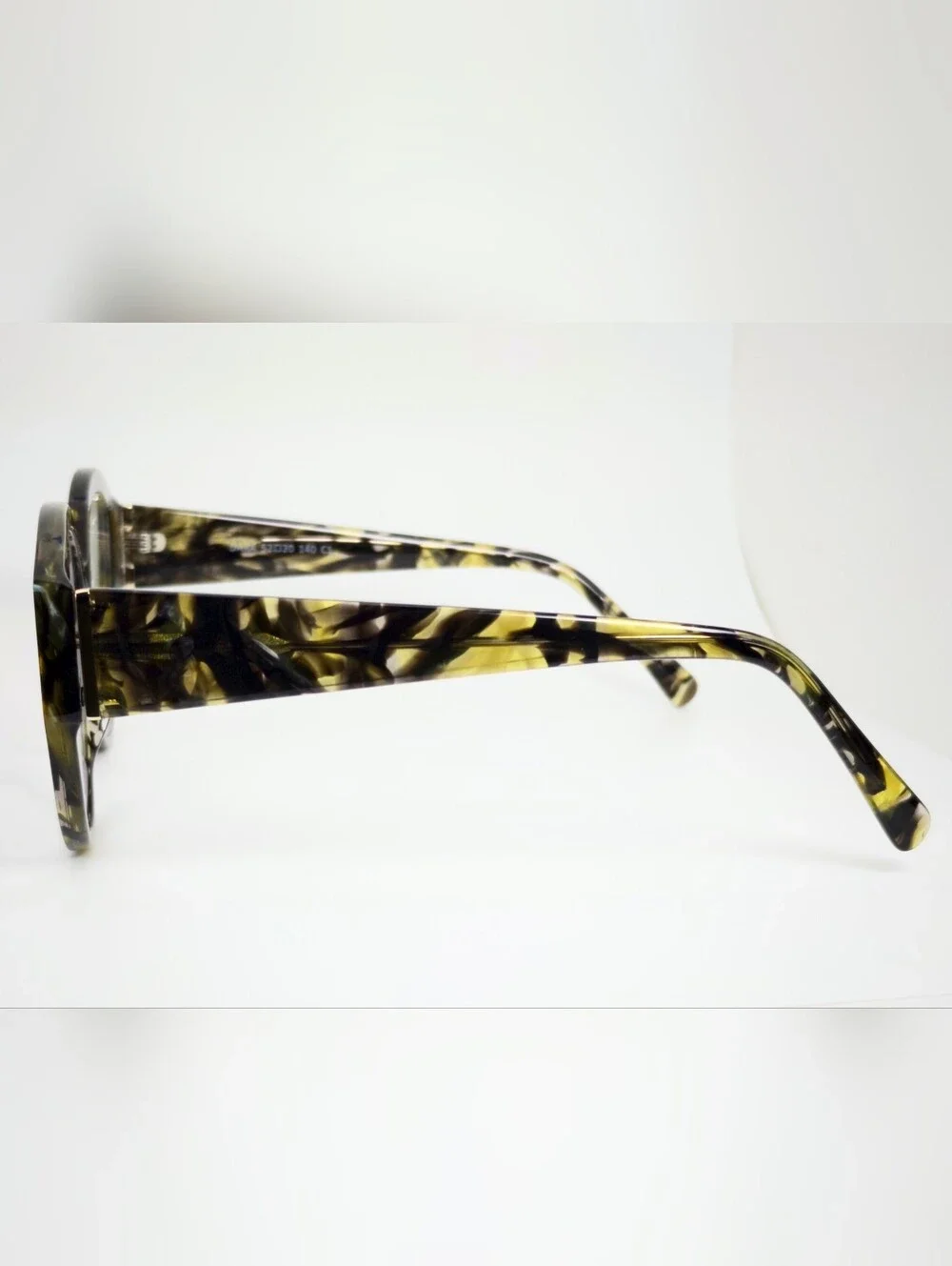 Dara. Round Tortoiseshell Fashion Eyeglasses - Yellow Brown